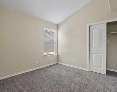 14925 Tierra Haven Avenue - Photo Thumbnail 20