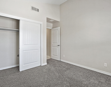 14925 Tierra Haven Avenue - Photo Thumbnail 25