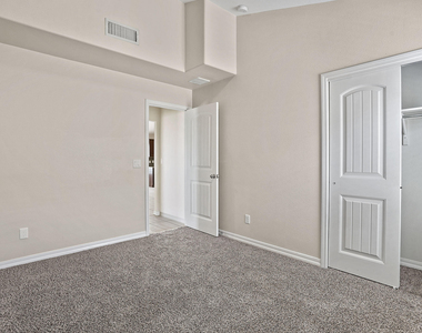14925 Tierra Haven Avenue - Photo Thumbnail 11