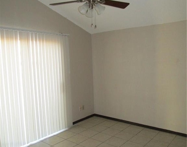 1510 Greg Powers Drive - Photo Thumbnail 9