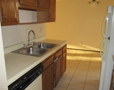 1510 Greg Powers Drive - Photo Thumbnail 8