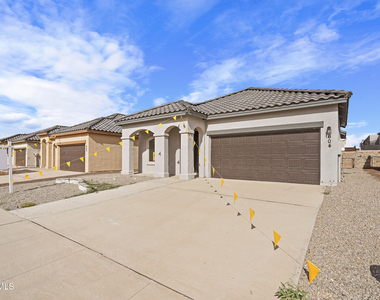 604 Cedarwood Avenue - Photo Thumbnail 1