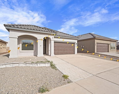 604 Cedarwood Avenue - Photo Thumbnail 2