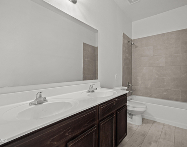 604 Cedarwood Avenue - Photo Thumbnail 8