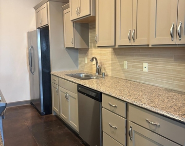 6350 Escondido Drive - Photo Thumbnail 11