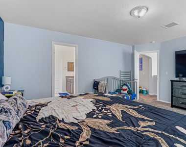 209 Reigate Drive - Photo Thumbnail 34