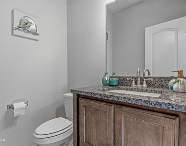 209 Reigate Drive - Photo Thumbnail 6