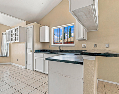 4645 Loma De Plata Drive - Photo Thumbnail 26