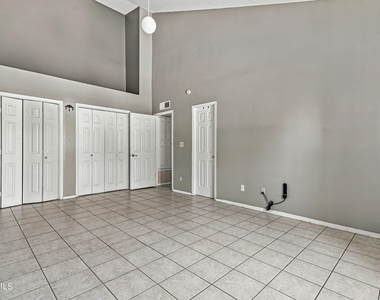 4645 Loma De Plata Drive - Photo Thumbnail 5