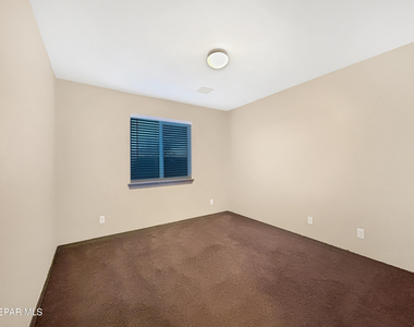 13125 Lost Willow Avenue - Photo Thumbnail 19