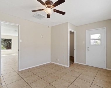 304 Carnival Drive - Photo Thumbnail 47