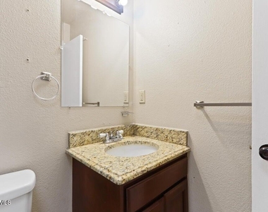 304 Carnival Drive - Photo Thumbnail 32