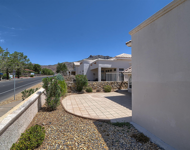 1549 Via Appia Street - Photo Thumbnail 6