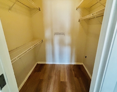 46 Little Oak Lane - Photo Thumbnail 11