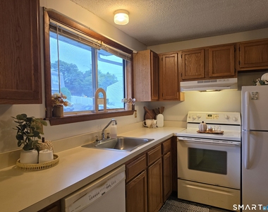 1568 Meriden Road - Photo Thumbnail 2