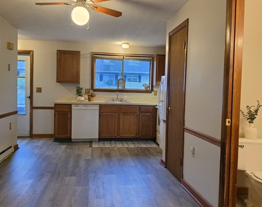 1568 Meriden Road - Photo Thumbnail 5