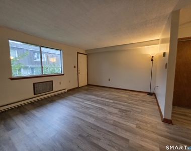 1568 Meriden Road - Photo Thumbnail 10