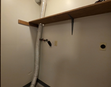 1568 Meriden Road - Photo Thumbnail 6