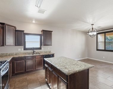 13255 Emerald Isle Street - Photo Thumbnail 24