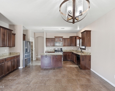 13255 Emerald Isle Street - Photo Thumbnail 5
