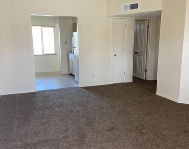 591 Bartlett Drive - Photo Thumbnail 13