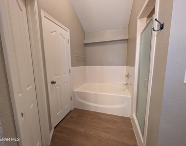 12145 Sun Arbor Place - Photo Thumbnail 22