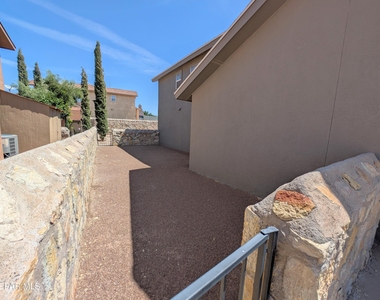 12145 Sun Arbor Place - Photo Thumbnail 36