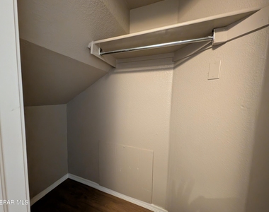 12145 Sun Arbor Place - Photo Thumbnail 4