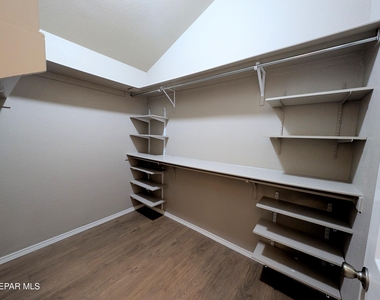 12145 Sun Arbor Place - Photo Thumbnail 30