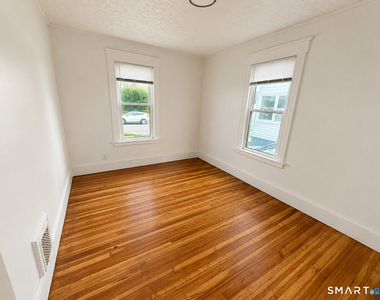 18 Buell Street - Photo Thumbnail 3