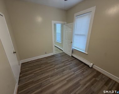 117 Fairview Street - Photo Thumbnail 13