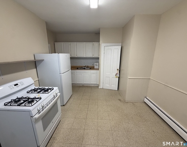 117 Fairview Street - Photo Thumbnail 2
