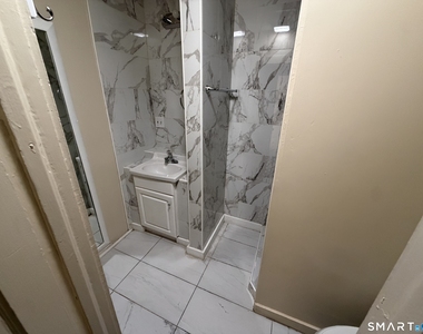 117 Fairview Street - Photo Thumbnail 7