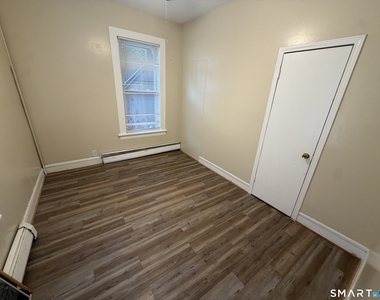 117 Fairview Street - Photo Thumbnail 12