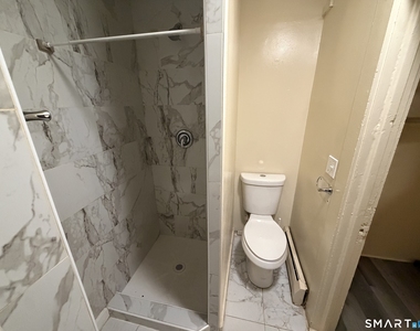 117 Fairview Street - Photo Thumbnail 9