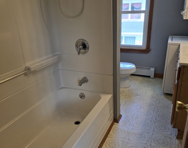 11 Ames Avenue - Photo Thumbnail 4