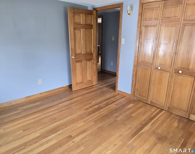 11 Ames Avenue - Photo Thumbnail 9
