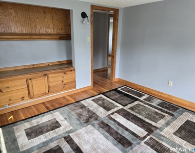 11 Ames Avenue - Photo Thumbnail 6