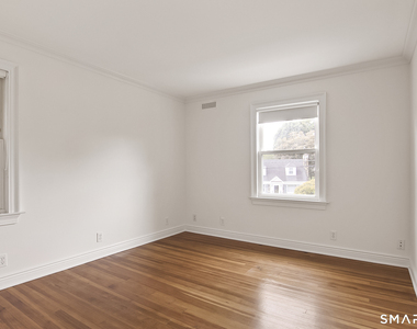 125 Oaklawn Avenue - Photo Thumbnail 26