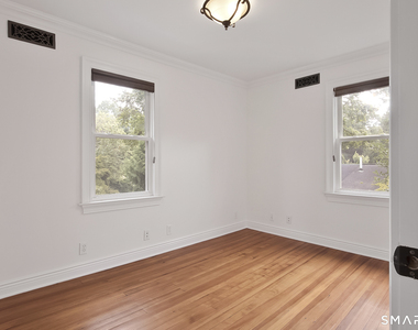 125 Oaklawn Avenue - Photo Thumbnail 24