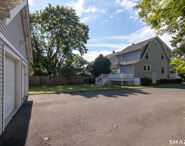 125 Oaklawn Avenue - Photo Thumbnail 5