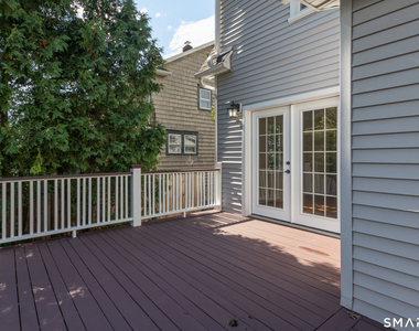 125 Oaklawn Avenue - Photo Thumbnail 10