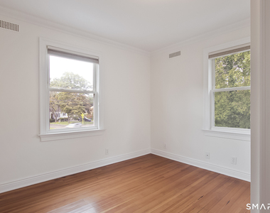 125 Oaklawn Avenue - Photo Thumbnail 25