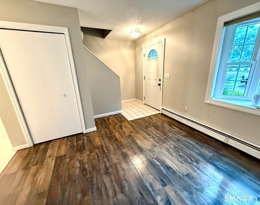 2605 Albany Avenue - Photo Thumbnail 3