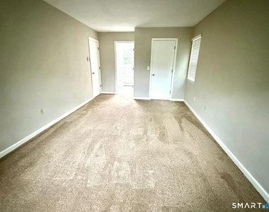 2605 Albany Avenue - Photo Thumbnail 7