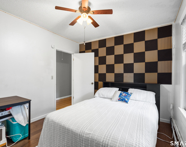 316 Shore Drive - Photo Thumbnail 12