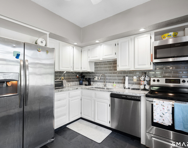 316 Shore Drive - Photo Thumbnail 6