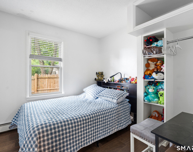 316 Shore Drive - Photo Thumbnail 10