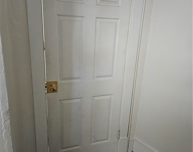 1310 Brinton Ave - Photo Thumbnail 3