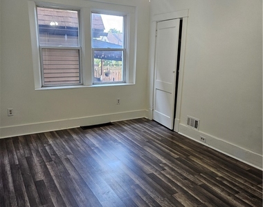 1310 Brinton Ave - Photo Thumbnail 4